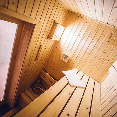 Natur Hotel Koevesteto Hosszuheteny Esterno foto