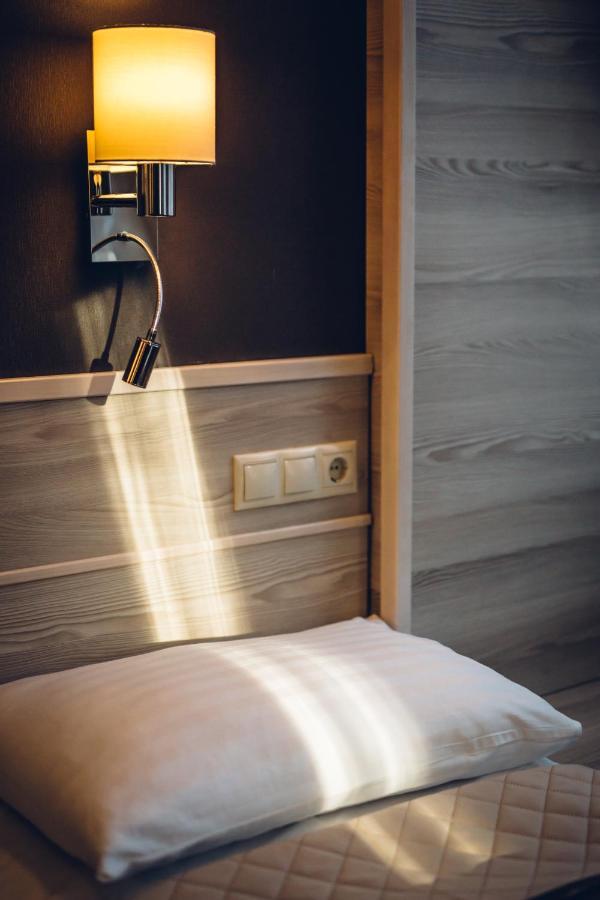 Natur Hotel Koevesteto Hosszuheteny Esterno foto